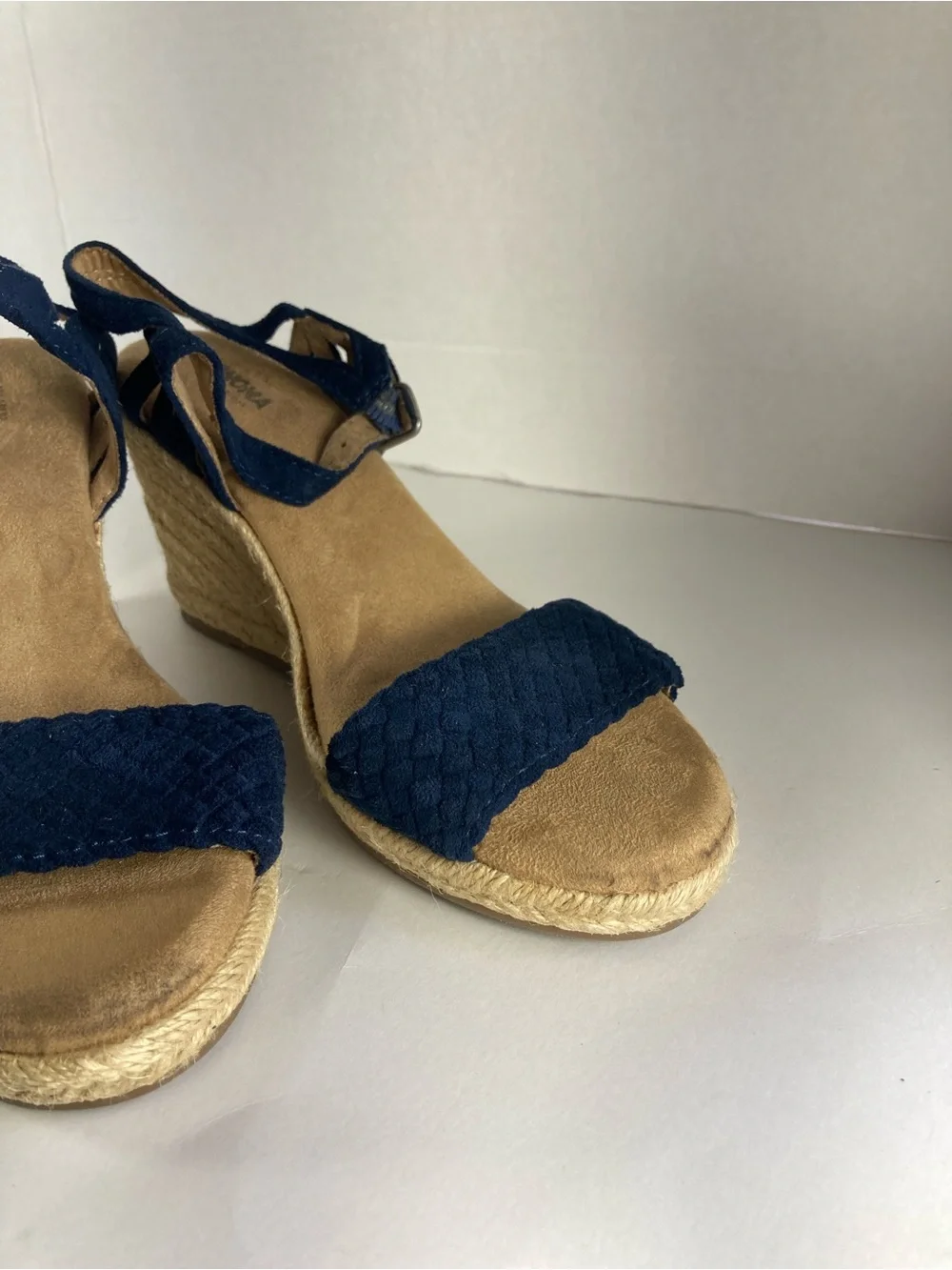 Sonoma womens straw woven wedge heel slingback sandals navy/tan US size 8 M